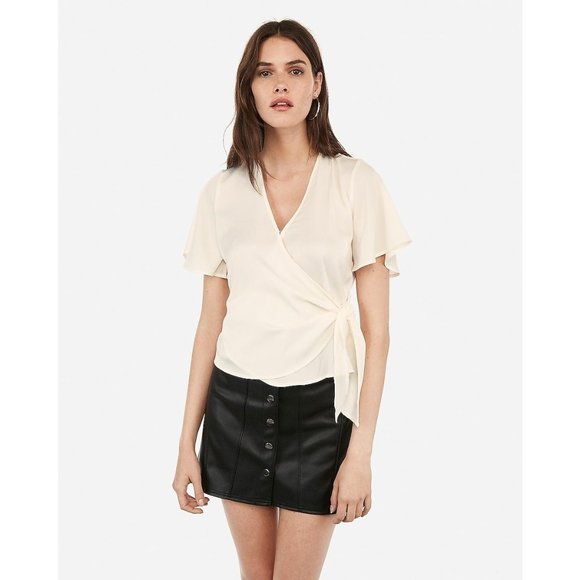 Express Surplice Flutter Sleeve Top M - Picture 1 of 2